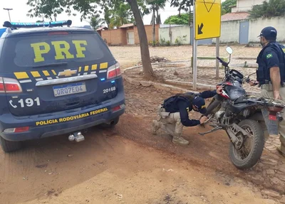 O veículo foi encaminhado para a Polícia Civil de Corrente