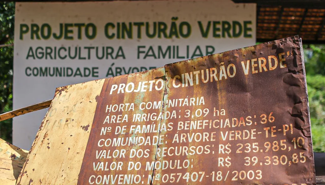 Placa de reforma do Projeto Cinturão Verde 