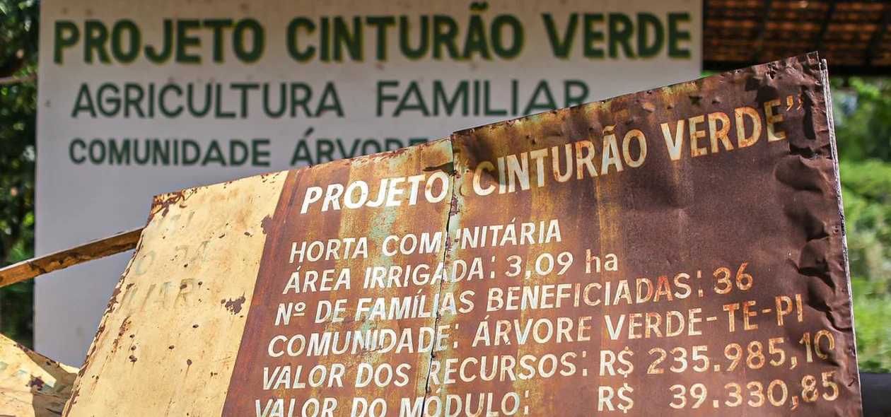 Placa de reforma do Projeto Cinturão Verde 