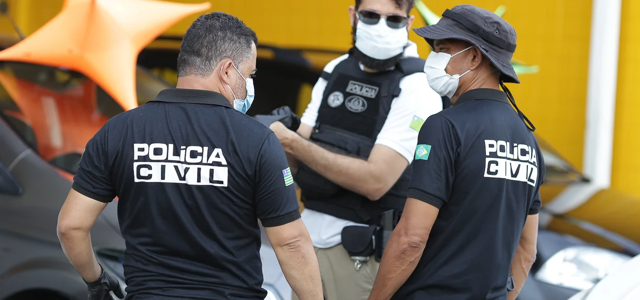 Policia Civil fazendo os primeiros levantamentos 