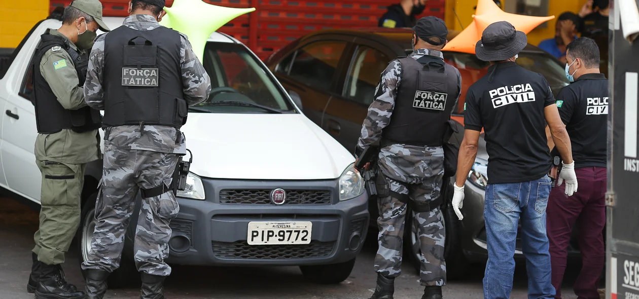 Polícia Militar no local 