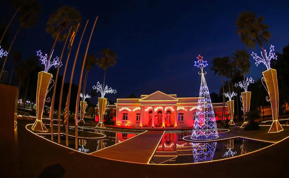 Decoração de Natal no Palácio de Karnak