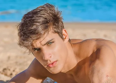 Modelo Tiago Ramos