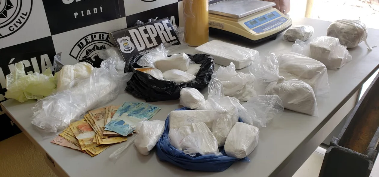 Drogas foram apreendidos em laboratório no bairro Mafrense