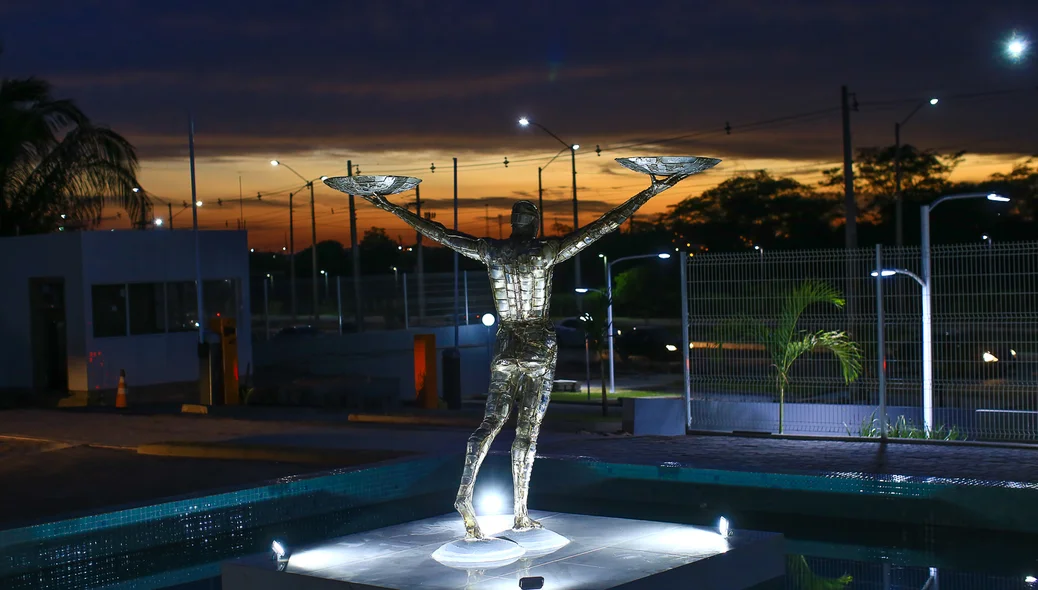 Estátua de Têmis 