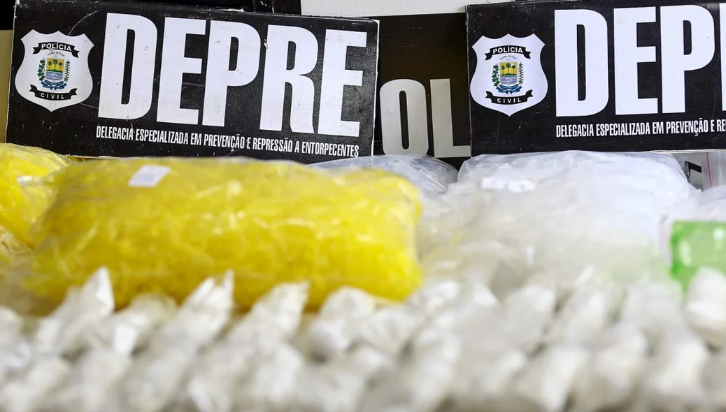 DEPRE apreende grande quantidade de pinos de cocaína