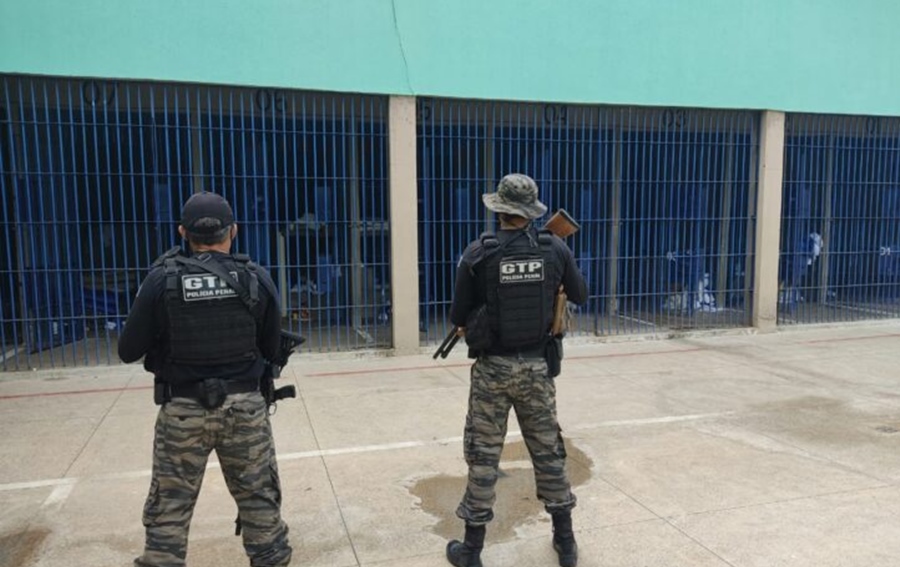 Policiais na CDP de Altos