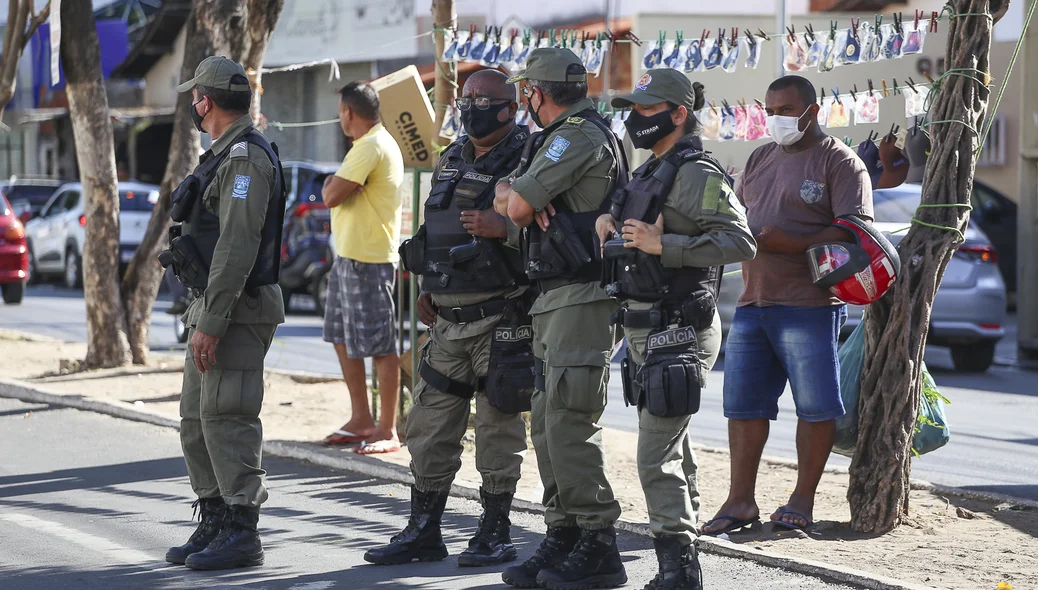 Polícia Militar no local 