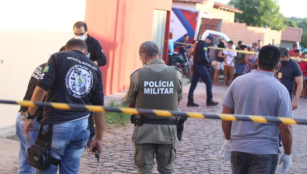 Policiais na Irmã Dulce