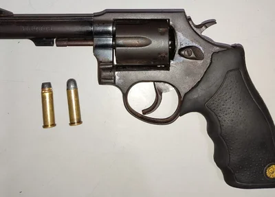 Arma apreendida no bairro Marquês em Teresina