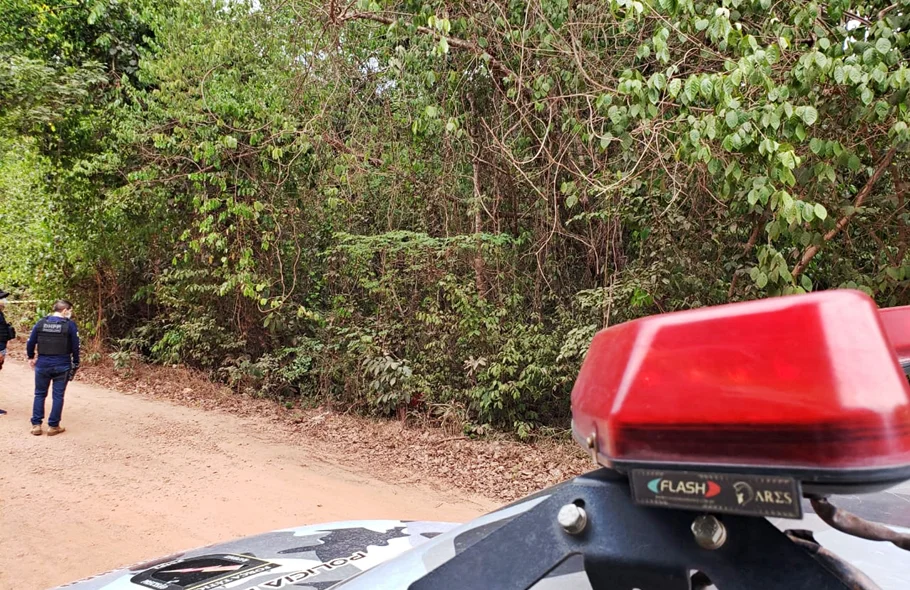 A vítima tinha diversas marcas de tiros