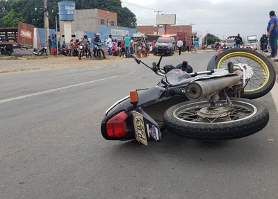 Acidente envolvendo um carro e uma moto na BR 316 em Teresina 
