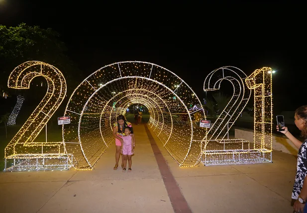 Decoração de fim de ano no Parque da Cidadania
