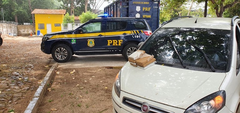 Veículo onde foi encontrada a droga