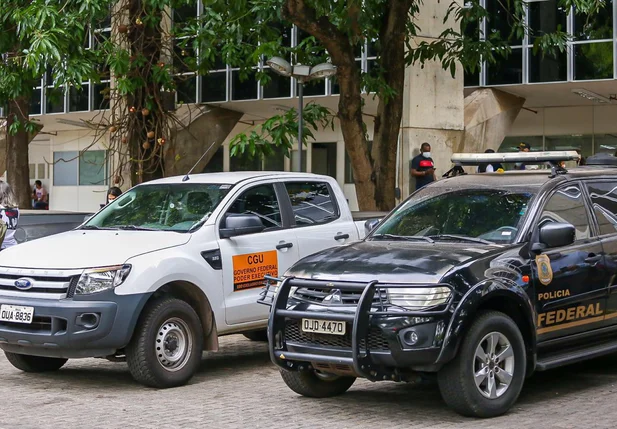 PF deflagra operação e cumpre mandados na Sesapi