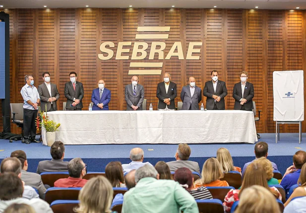 Sebrae inaugura novo auditório e lança Prêmio Prefeito Empreendedor