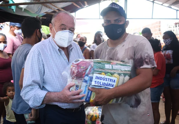 Indústria Solidária distribui 10 mil cestas básicas no Piauí