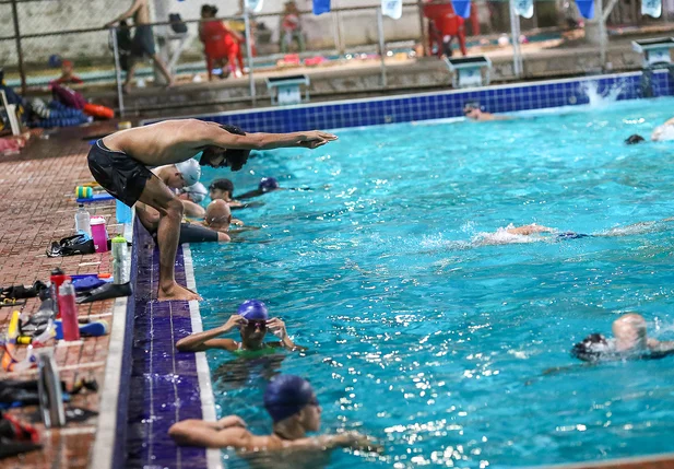 Atletas de natação do Círculo Militar de Teresina
