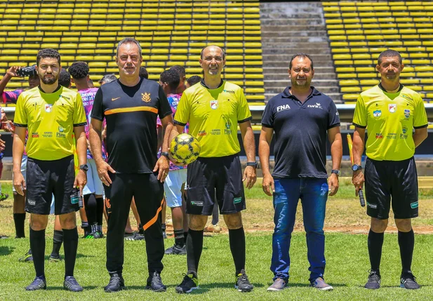 Robson Zimerman veio para uma peneira com atletas da Taça das Favelas