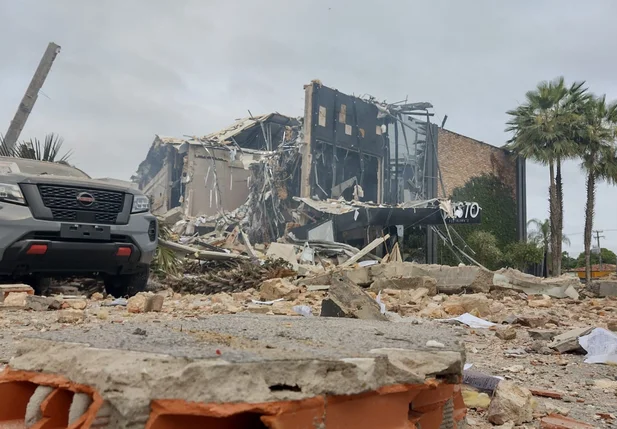 Restaurante Vasto fica destruído após explosão