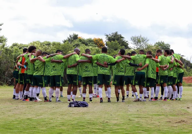 Fluminense-PI encerra preparação para encarar Altos