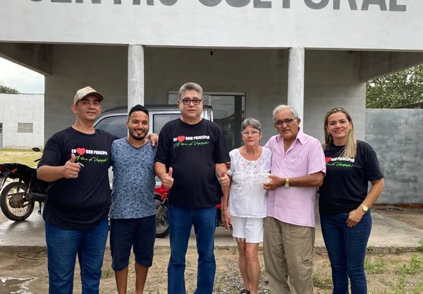 Deputado João mádison participando das festividades da cidade