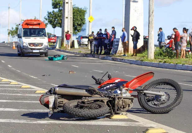 Motociclista de 39 anos morre em acidente na ponte Anselmo Dias