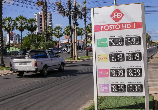 Preço da gasolina em Teresina sobe para R$ 8,39 neste sábado (18)
