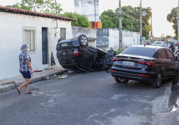 Grávida sofre acidente a caminho da maternidade no bairro Dirceu