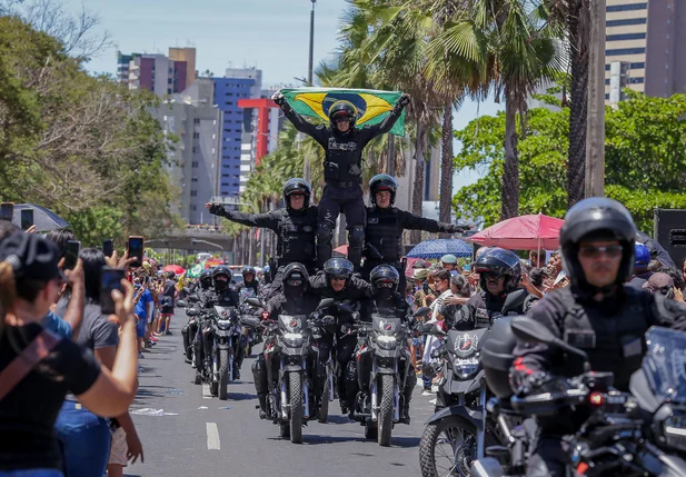 Desfile do 7 de Setembro volta a reunir milhares de pessoas na Capital