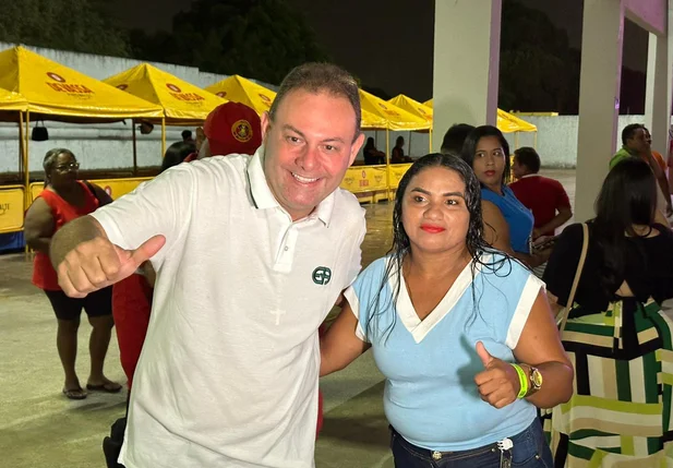 Jeová Alencar reúne apoiadores em confraternização