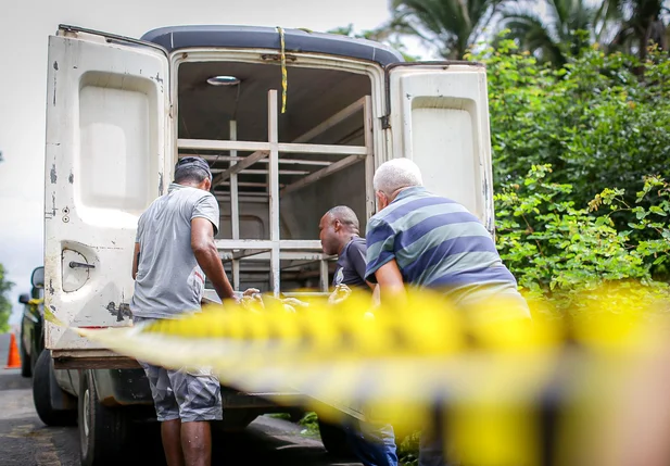 Corpo de camareiro é encontrado na Estrada da Alegria