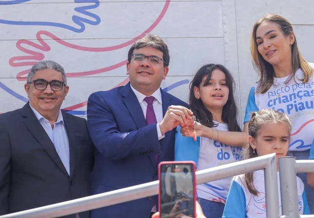 “Pacto pelas Crianças” é lançado pelo governador e primeira-dama