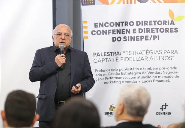 SINEPE-PI sedia evento com a Confenen com educadores e filiados