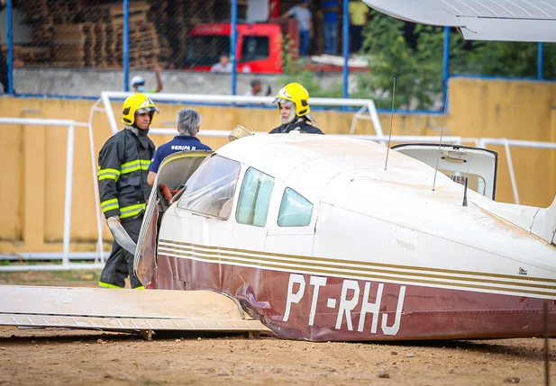 Seripa vai investigar queda de avião em campo na zona norte de Teresin