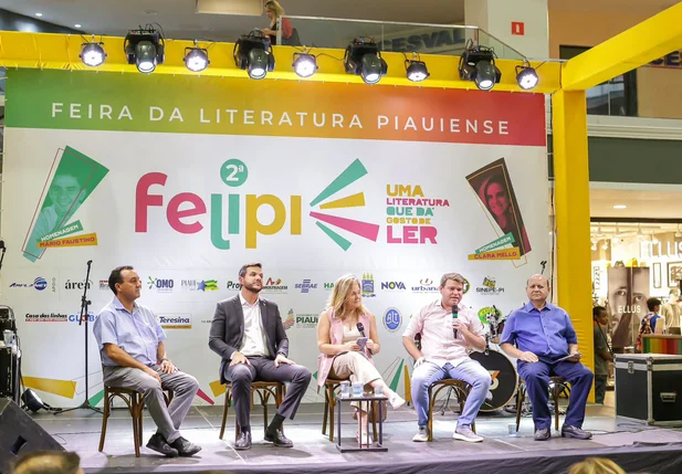SINEPE participa de mesa-redonda durante 2ª Feira da Literatura Piauí