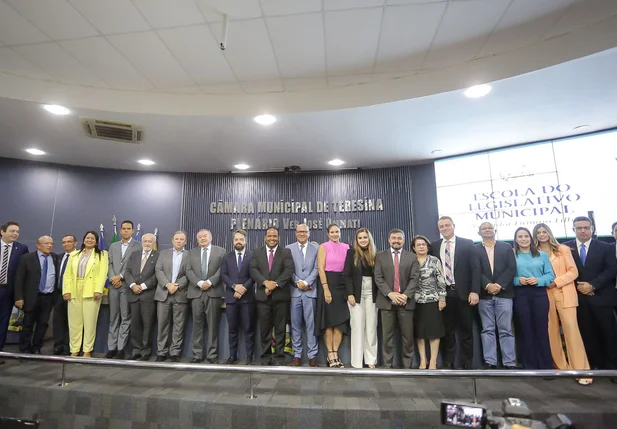 Câmara inaugura Escola do Legislativo Vereador Firmino Filho