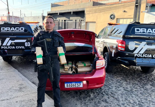 Advogado é preso com 100kg de maconha durante operação do DRACO