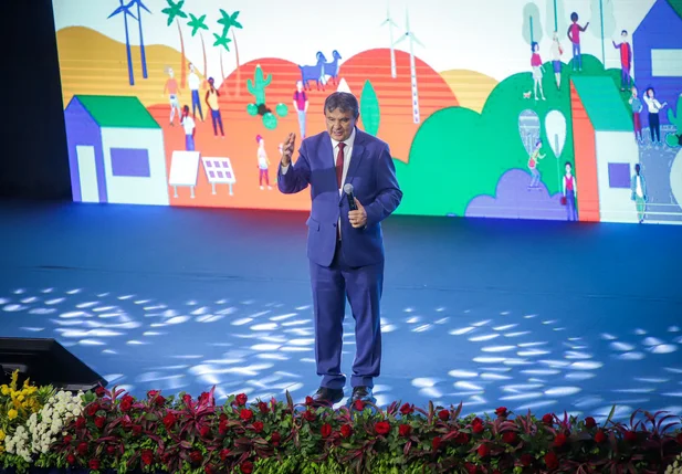 Governo reúne mais de 200 prefeitos durante evento Pactos pelo Piauí