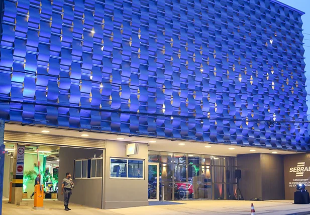 Evento de inauguração do edifício em homenagem à Valdeci Cavalcante