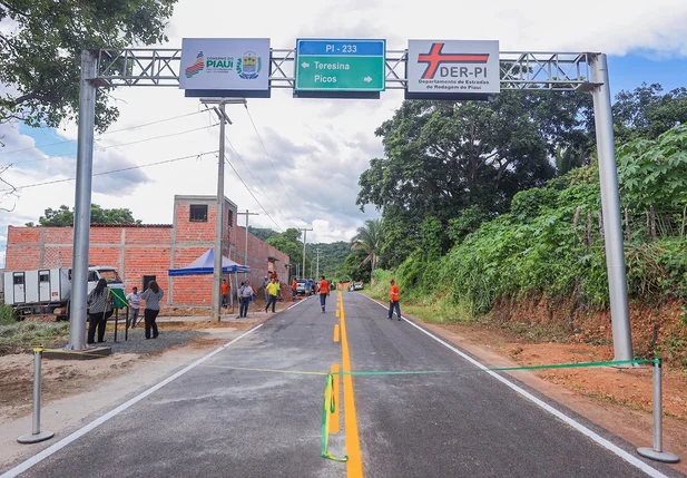 Rafael Fonteles e Leonardo Sobral entregam obras no Médio Parnaíba