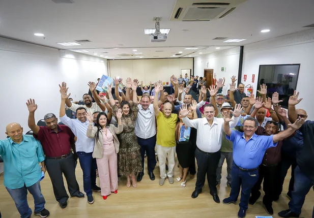 Ao lado de Sílvio, Jeová Alencar apresenta chapa do Republicanos