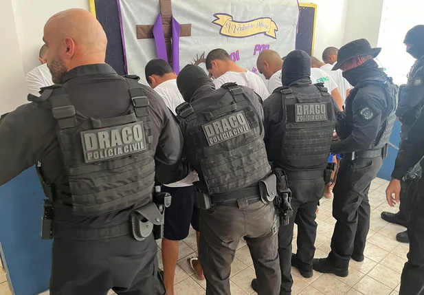 DRACO deflagra operação no CEM e prende 08 internos