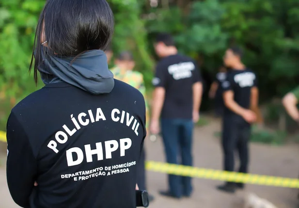 Corpo de mulher é encontrado enterrado em Teresina