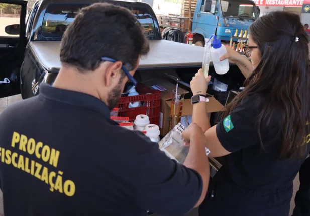 Fiscalização em postos de combustíveis em cidades do Piauí