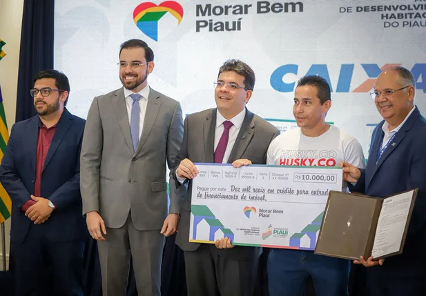 Governo beneficia 101 famílias com cheques-moradia do Morar Bem Piauí