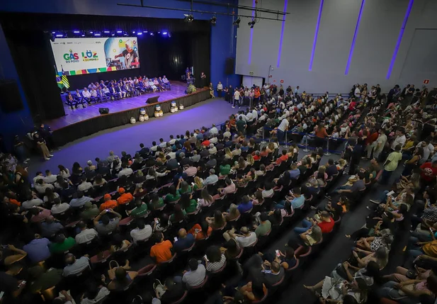 Lançamento dos programas Gás do Povo e Luz do Povo em Teresina