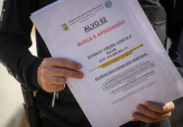 Stanley Freire e Neto do Angelim dé alvo de operação