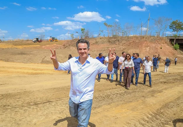 Ciro Nogueira visita obras da Via Sul