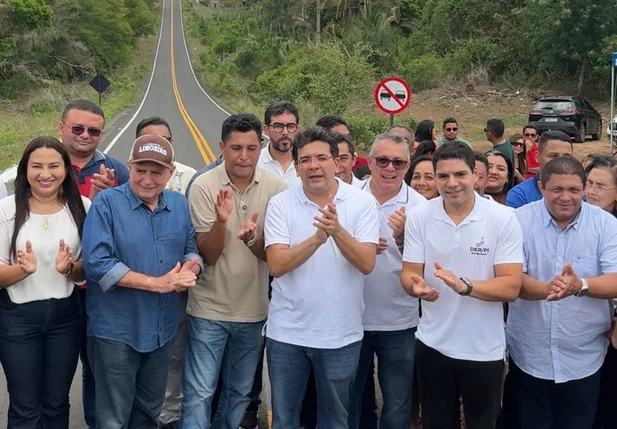Rafael Fonteles e Leo Sobral entregam recuperação completa da rodovia